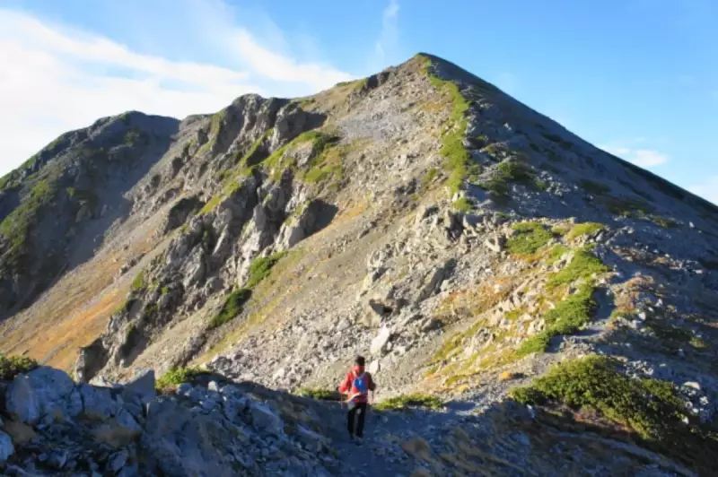 南アルプスの盟主・赤石岳の魅力が満載! 初心者向けから中級者向けの難易度別登山コース紹介