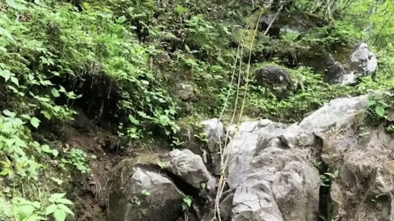 三浦アルプス 登山 ロープ場