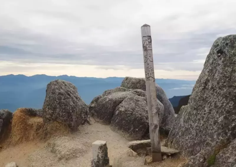 空木岳山頂