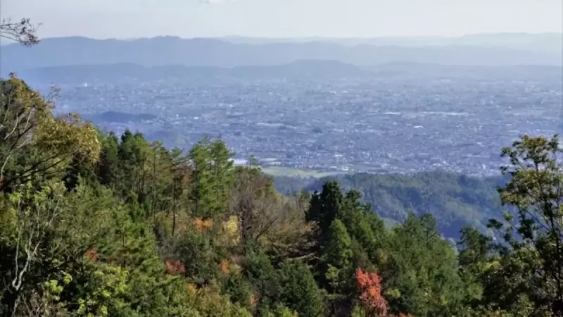 愛宕山 登山 京都の市街地