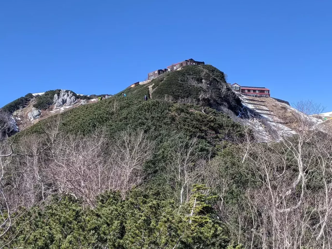 燕山荘遠景