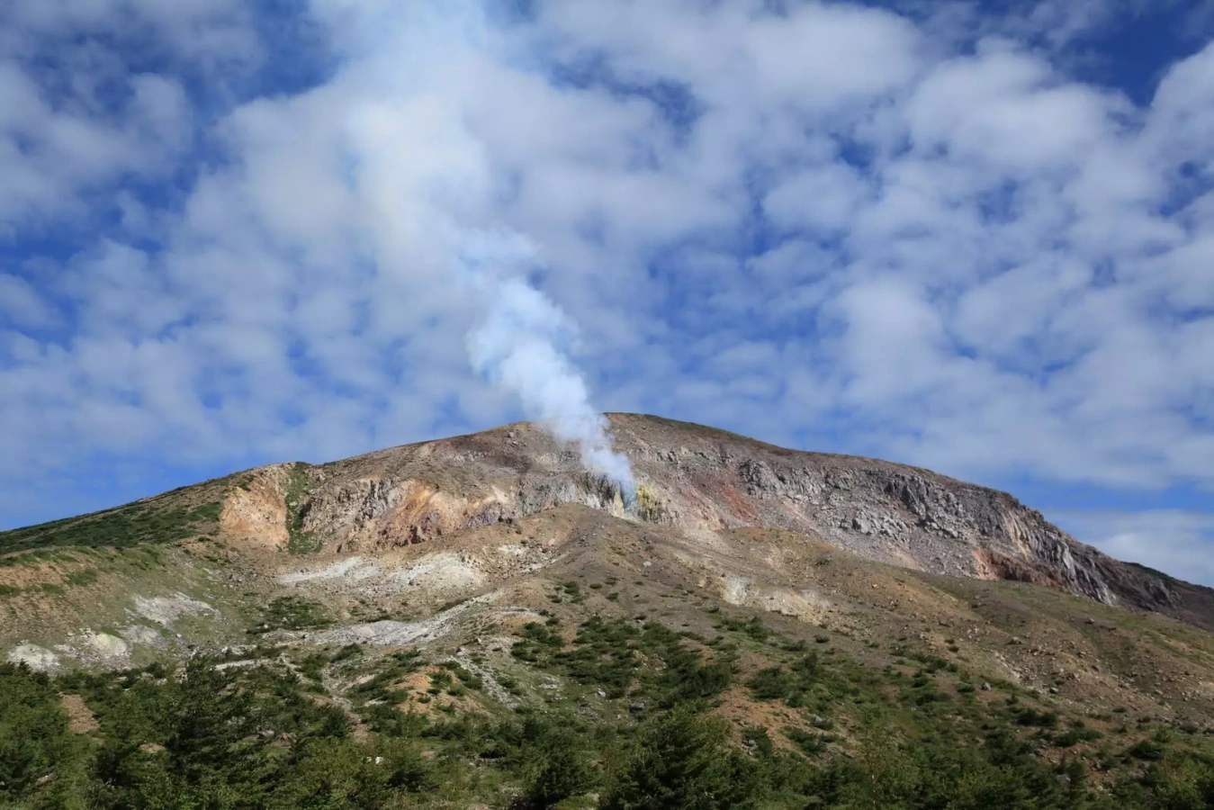 【日帰り登山】一切経山から見る魔女の瞳|難易度別ルート&アクセス・周辺情報