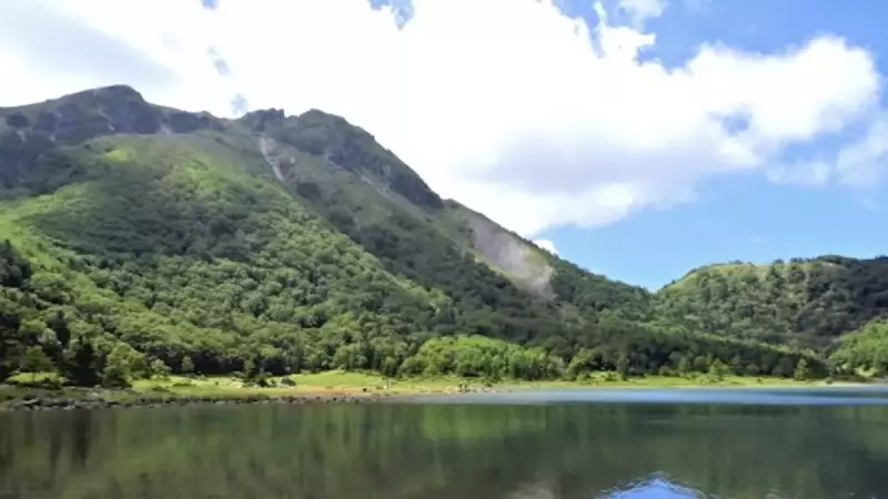 【群馬のおすすめ登山】山頂から絶 群馬 登山 日光白根山