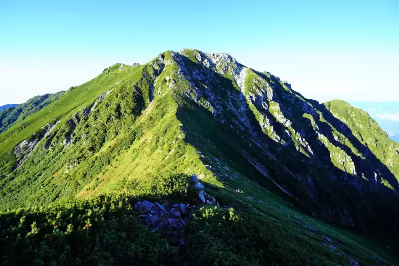 南駒ヶ岳稜線