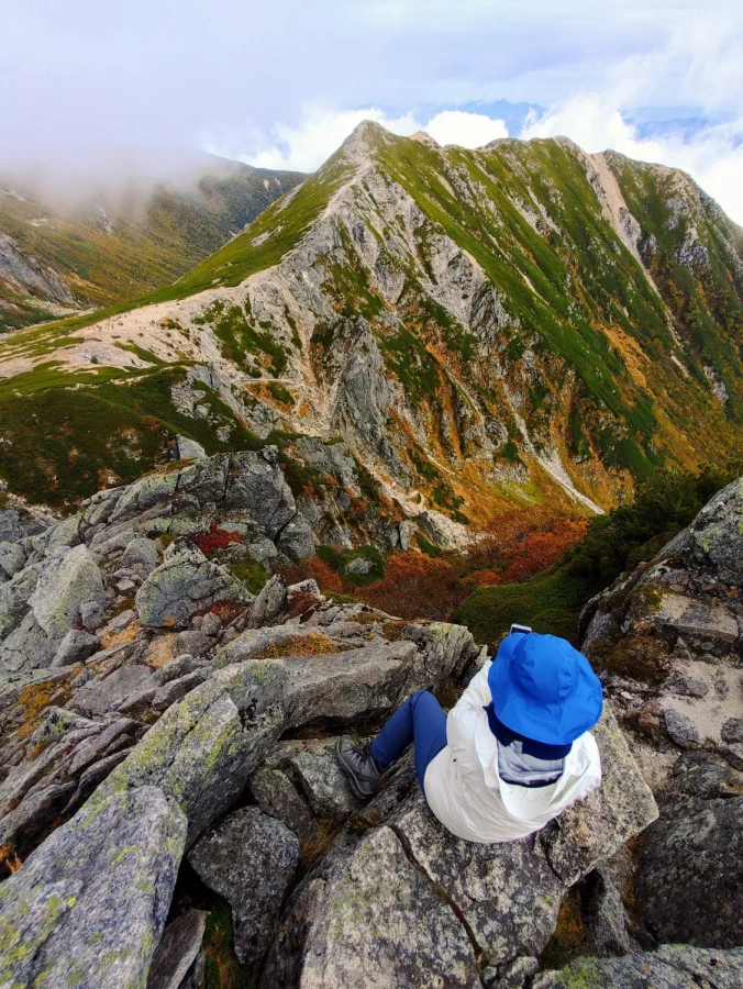 秋の「木曽駒ヶ岳」テン泊、お手軽でもハンパ無い魅力の山! 大行列には訳がある。