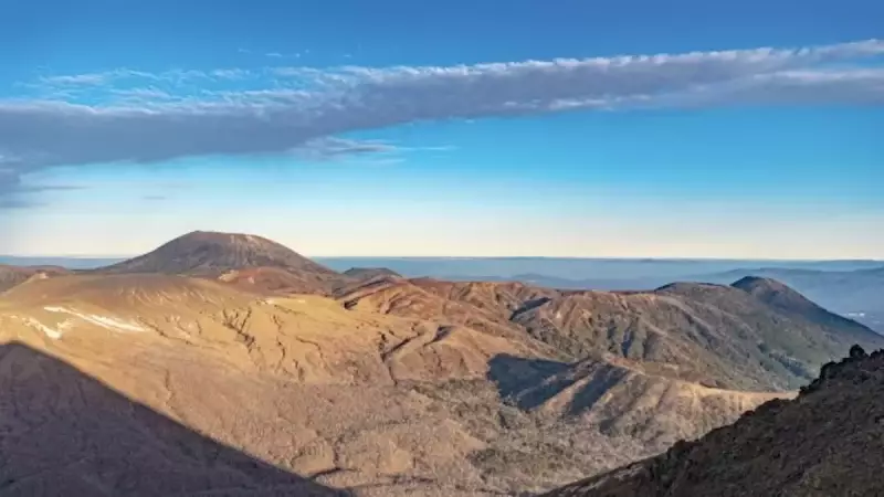 高千穂峰登山山頂からの大パノラマ
