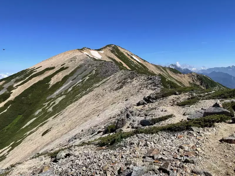 赤牛岳山頂への道