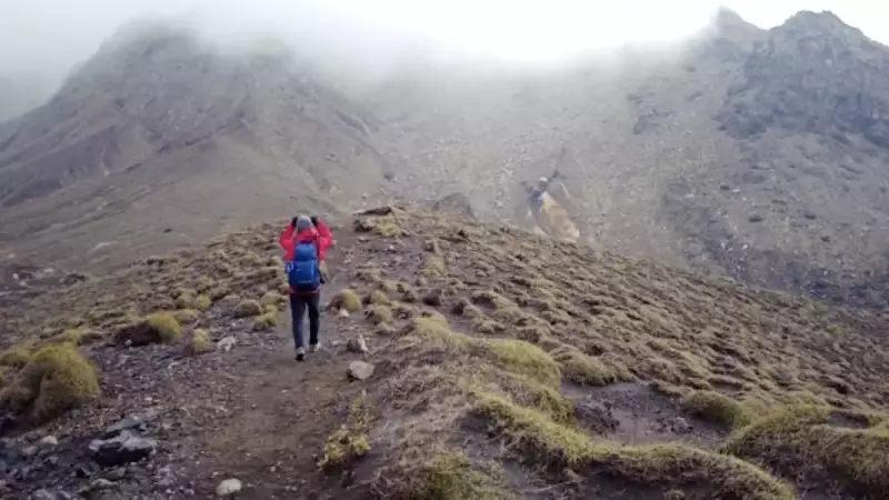 九州の日本百名山阿蘇山登山道
