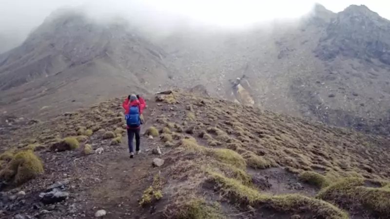 九州の日本百名山阿蘇山登山道