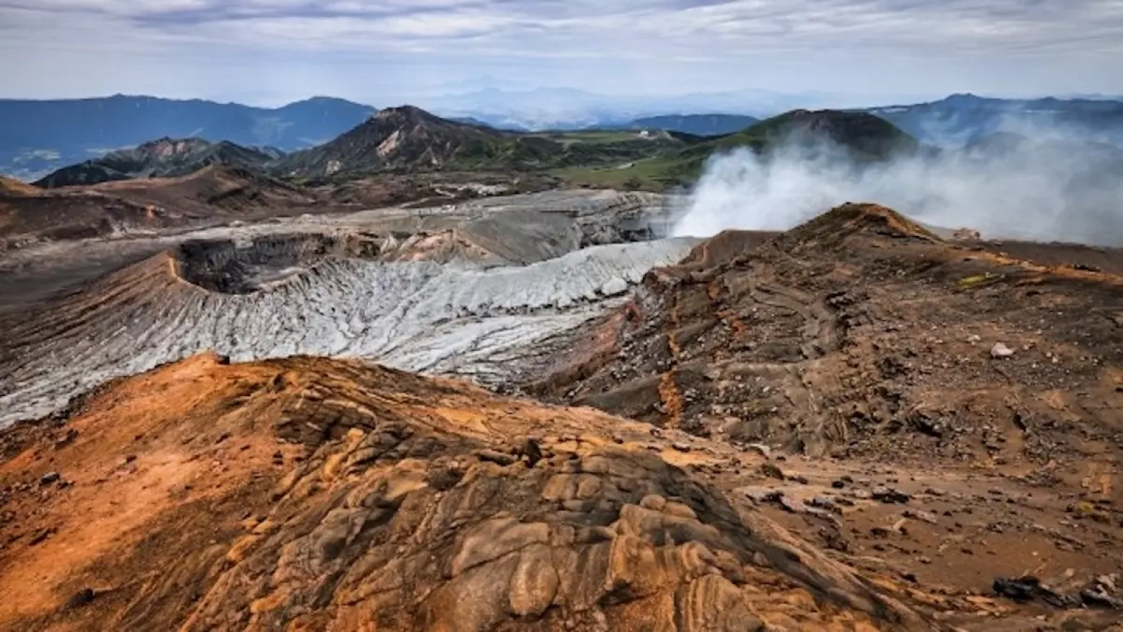 【九州の日本百名山】火山大国にそびえる魅惑の全6座を紹介!