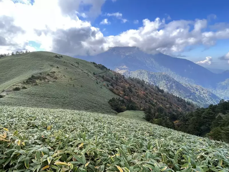 南沢山の稜線歩き